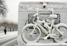 Apsnigtas dviratis kelyje į Diuseldorfą.