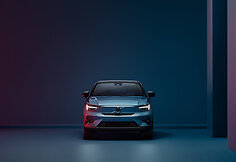 Pretendentas į Lietuvos metų automobilio titulą Volvo C40 Recharge Twin
