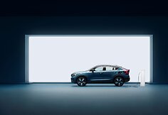 Pretendentas į Lietuvos metų automobilio titulą Volvo C40 Recharge Twin