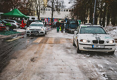 &bdquo;7bet Winter Rally Auk&scaron;taitija&ldquo; techninė zona prie&scaron; startą