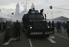 Meksiko policija susirėmė su streikuojančiais mokytojais