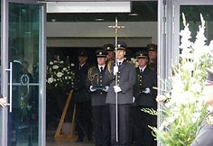 Kosove žuvusio muitinės pareigūno Audriaus &Scaron;enavičius laidotuvės Anyk&scaron;čiuose