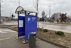 Automobilių statymo aikštelės G.Baravyko gatvėje Vilniuje prie „Forum Palace“