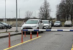 Automobilių statymo aikštelės G.Baravyko gatvėje Vilniuje prie „Forum Palace“