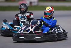 9 valandų i&scaron;tvermės varžybos kartingais Bačiūnų kartodrome