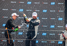 GSR Motorsport komanda 24h series lenktynėse Portimao i&scaron;kovojo 3-ią vietą GT4 klasėje