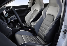 Atnaujintas „Volkswagen Golf“ (2024 m.)