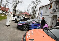 Bistrampolio dvare pristatyta viena gausiausių Lietuvos ralio komandų &bdquo;ABEPA ST-Sport&ldquo;