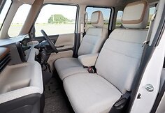 Nissan Roox (2025)
