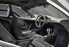 Legendinis &bdquo;McLaren F1&ldquo; parduotas už 25,3 mln. dolerių