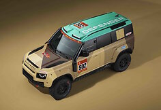 Pristatytas Roko Baciuškos Dakaro automobilis – „Defender Dakar D7X-R“