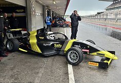Lietuvos lenktynininkai Markas Šilkūnas ir Tomas Rudokas Portugalijos Portimao trasoje vykusiame antrajame F4 „Winter Series“ etape
