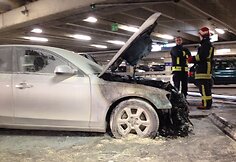 Kauno prekybos centre &bdquo;Akropolis&ldquo; užsidegė &bdquo;Audi A6&ldquo;