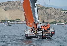 Rokas Milevičius ir &bdquo;Brunel&ldquo; komanda sėkmingai startavo regatoje aplink pasaulį &bdquo;Volvo Ocean Race&ldquo; 2014 m. spalio 11 d. 