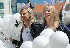 Blondinių paradas Rygoje