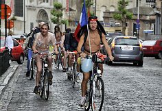 Nuogas protestas Briuselyje