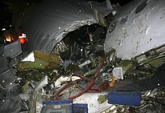Irane per pūgą sudužo lėktuvas