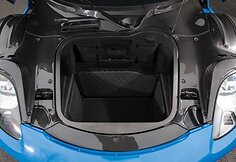 Parduodamas vienintelis pasaulyje žydros spalvos &bdquo;Porsche 918 Spyder&ldquo;