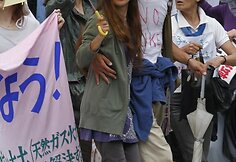 Protestas prie&scaron; atominę energetiką Tokijuje