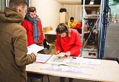 Techninė automobilio patikra Havre, prie&scaron; i&scaron;vyks tant į Dakarą 