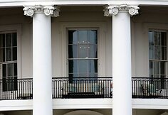 Amerikietis Oscaras Ortega-Hernandezas &scaron;audė į Baltuosius rūmus