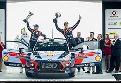 Trierry Neuville ir Nicolas GilsoulIis
