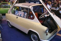 Z&uuml;ndapp Janus buvo brangus, jam trūko komforto įrangos, o ir valdymas buvo nenuspėjamas. (Andrew Bone, Wikimedia(CC BY 2.0)