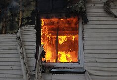 Gaisras sunaikino visą šeimos turtą.