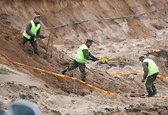 Išminuotojai Vilniaus pakraštyje kasa sprogmenis
