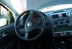 Pasieniečiai sulaikė vogtų automobilių