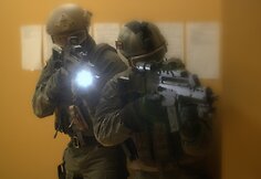 Lietuvos kariuomenės specialiųjų operacijų pajėgų kariai