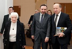 Valstybine Jono Basanavičiaus premija apdovanoti Vitalis Pranci&scaron;kus Stepulis ir Živilė Antanina Mačionienė 