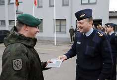 Pradedama registruoti Lietuvos kariuomenės kovinė technika
