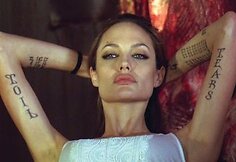 Tatuiruotės ant Angelinos Jolie kūno