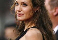Tatuiruotės ant Angelinos Jolie kūno