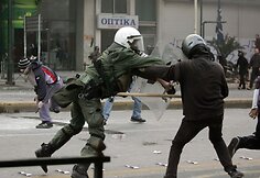 Policininkas ginasi...