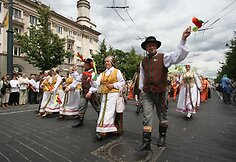 Tūkstantmečio dainų šventės eitynių akimirkos.