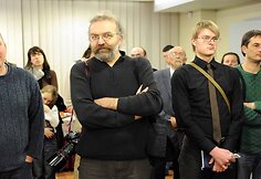 Centre - &bdquo;Lietuvos žinių&ldquo; fotografas Petras Malūkas