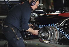 Mechanikai tiria nelaimės priežastis