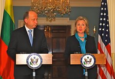 Premjeras A.Kubilius su valstybės sekretore H.Clinton