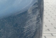 P.Galkontaitės automobilio &bdquo;Mazda 3&ldquo; nubrozdintas bamperis.