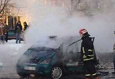 Užsidegęs A klasės „Mercedes“