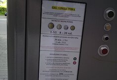 A.Goštauto gatvėje ištuštėjusios mašinų stovėjimo aikštelės.