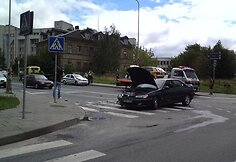 Vieta, kur po avarijos atsidūrė Peugeot (fotografuojant policijos ma&scaron;ina jau buvo patraukta)