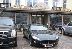 Vie&scaron;bučio durininkas patvirtino, kad &bdquo;Maserati&ldquo; čia atvažiavo, o ne buvo atvežta ir pastatyta.