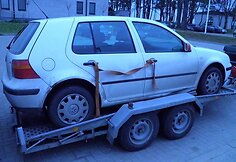 Studentės automobilis &bdquo;Volkswagen Golf&ldquo;
