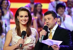 Laidos Vedėjai Vytautas &Scaron;apranauskas ir Jurgita Jurkutė