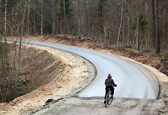 Valų kaimo vaikai į mokyklą pėsčiomis vaik&scaron;to 9 kilometrus