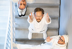 15min studijoje lankosi grupė The Roop