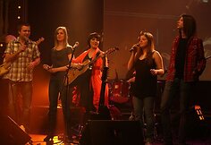 Grupė &bdquo;4Fun&rdquo; i&scaron;leidžia dvigubą studijinį autorinių dainų albumą  &bdquo;Dėlionė&rdquo;/&rdquo;A puzzle&rdquo;, kurį sudarys lietuvi&scaron;kas ir angli&scaron;kas CD.